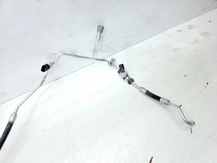 WĄŻ PRZEWÓD KLIMATYZACJI CZYNNIKA CHŁODZĄCEGO AUDI Q4 E-TRON 1EA816741L