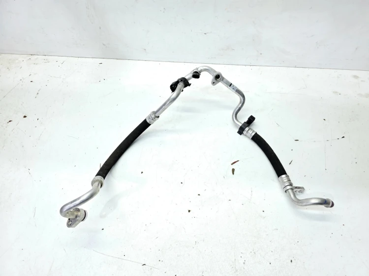 WĄŻ PRZEWÓD KLIMATYZACJI CZYNNIKA CHŁODZĄCEGO AUDI Q4 E-TRON 1EA816743L