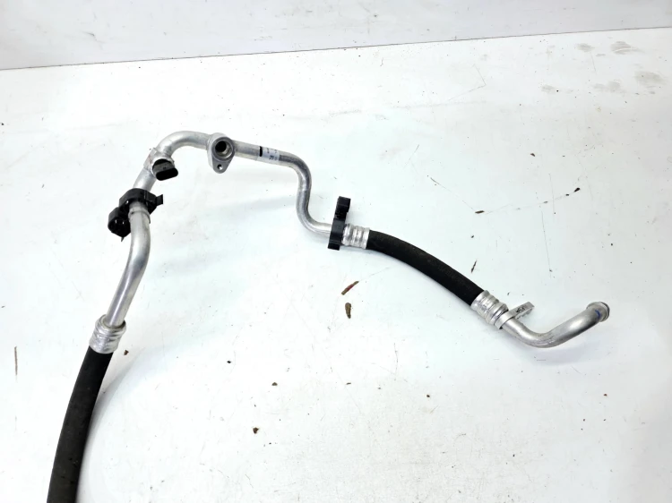 WĄŻ PRZEWÓD KLIMATYZACJI CZYNNIKA CHŁODZĄCEGO AUDI Q4 E-TRON 1EA816743L