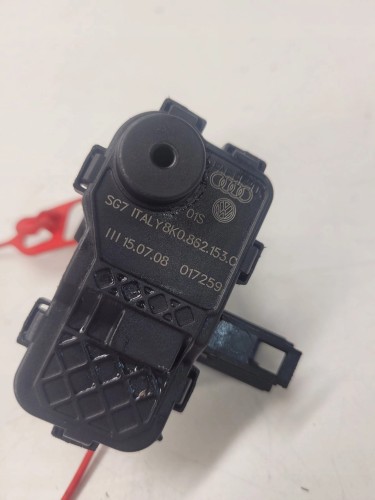 SIŁOWNIK KLAPKI PALIWA AUDI A4 A5 A6 Q5 8K0862153C
