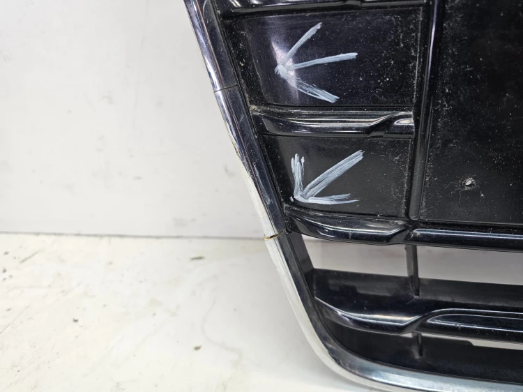 GRILL ATRAPA CHŁODNICY AUDI A5 8T LIFT CZARNY 8T0853651G 1/26