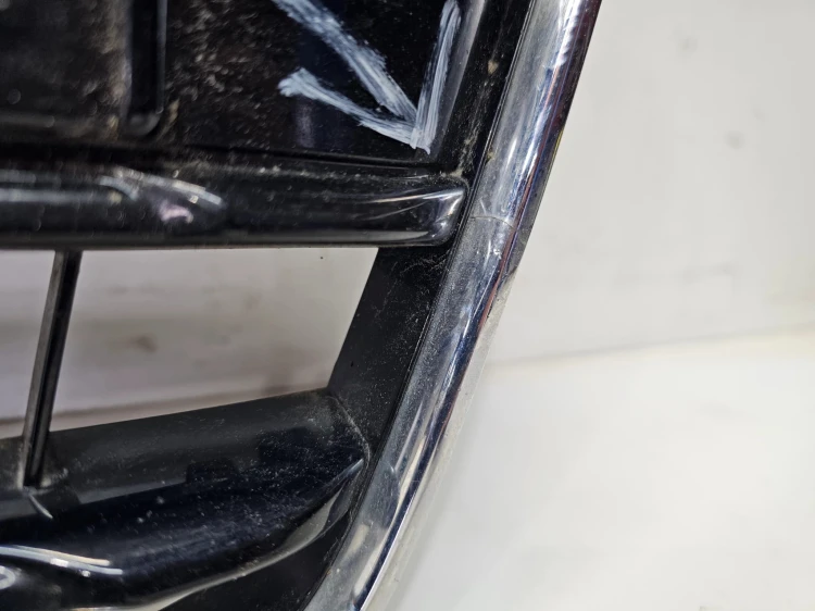 GRILL ATRAPA CHŁODNICY AUDI A5 8T LIFT CZARNY 8T0853651G 1/26
