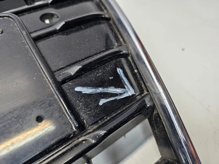 GRILL ATRAPA CHŁODNICY AUDI A5 8T LIFT CZARNY 8T0853651G 1/26