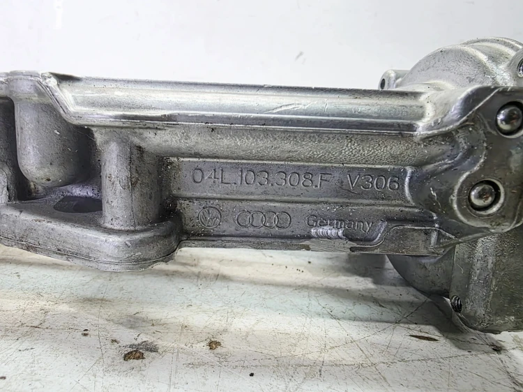 NASADA GŁOWICY + WAŁKI AUDI VOLKSWAGEN SEAT SKODA 2.0 TDI 04L103308F 6/26