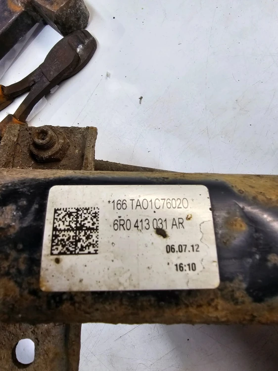 ZWROTNICA PRAWA AUDI A1 8X VW SKODA KOMPELT 6R0413031AR