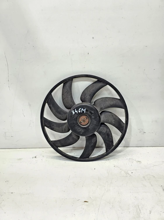 WENTYLATOR (MNIEJSZY) AUDI Q5 A4 A5 8K0121003M 993454J-D
