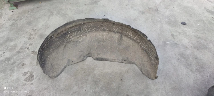 NADKOLE LEWY TYŁ AUDI Q7 4L 4L0810171 MATERIAŁOWE