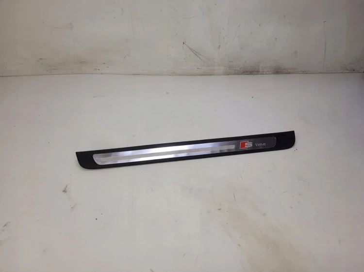 LISTWA PROGOWA LEWY PRZÓD AUDI A4 B8 8K0853373B