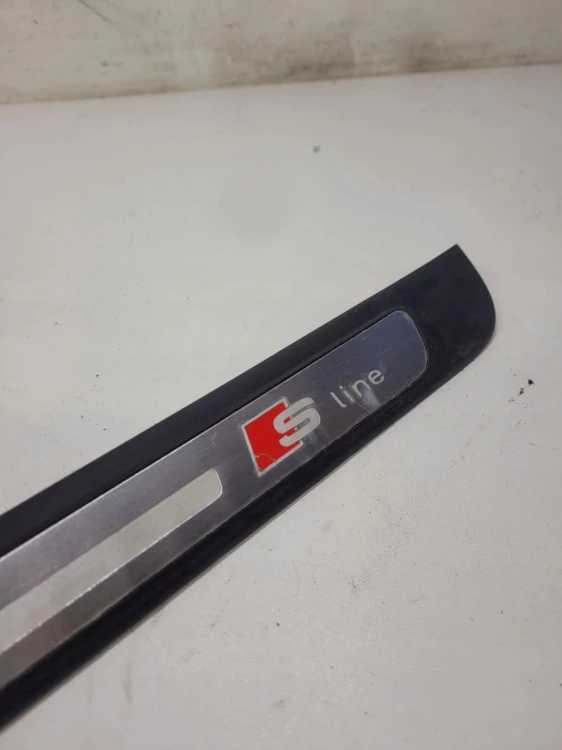 LISTWA PROGOWA LEWY PRZÓD AUDI A4 B8 8K0853373B