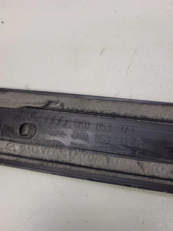 LISTWA PROGOWA LEWY PRZÓD AUDI A4 B8 8K0853373B