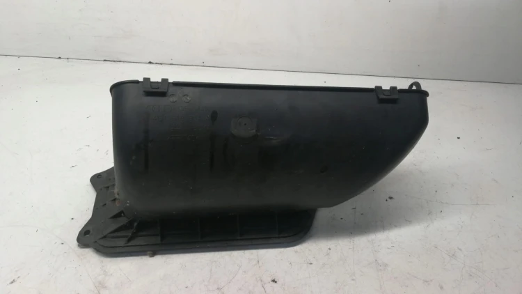 WLOT DOLOT POWIETRZA AUDI A6 C7 A7 4G1819904A