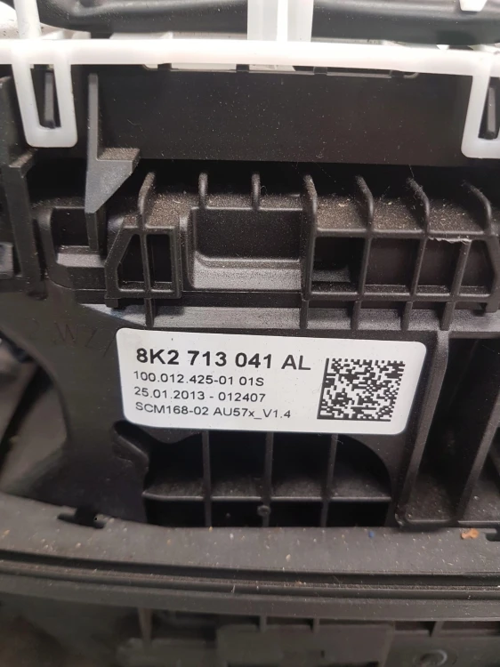 WYBIERAK BIEGÓW LEWAREK AUDI A4 B8 A5 8K2713041AL