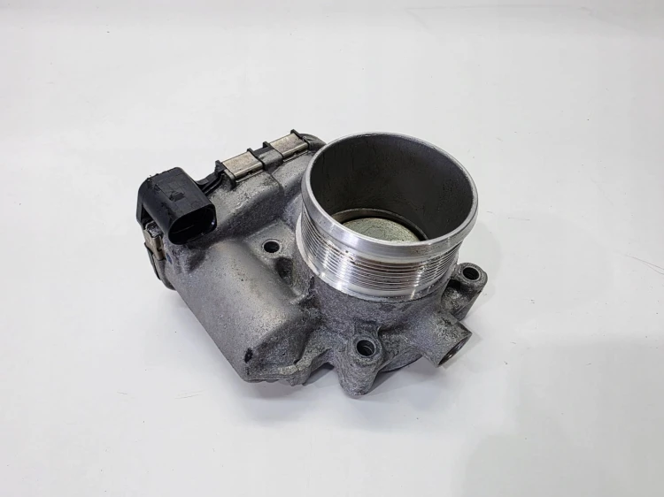 PRZEPUSTNICA AUDI A4 B9 A4 Q5 VOLKSWAGEN SEAT SKODA 2.0 TFSI 06K133062AG