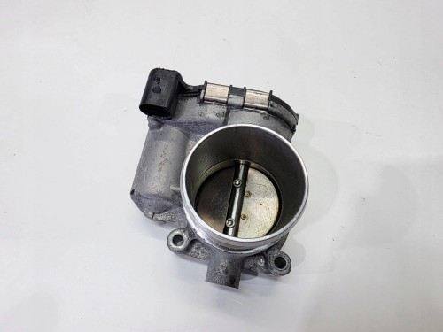 PRZEPUSTNICA AUDI A4 B9 A4 Q5 VOLKSWAGEN SEAT SKODA 2.0 TFSI 06K133062AG