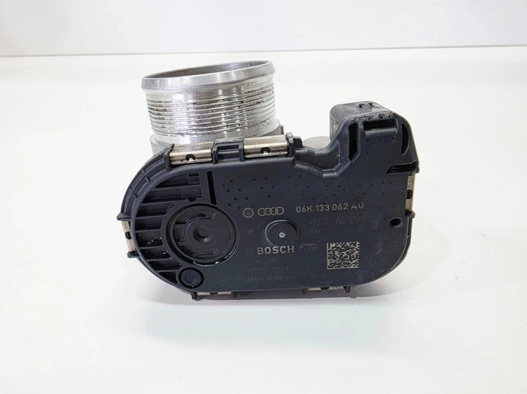 PRZEPUSTNICA AUDI A4 B9 A4 Q5 VOLKSWAGEN SEAT SKODA 2.0 TFSI 06K133062AG