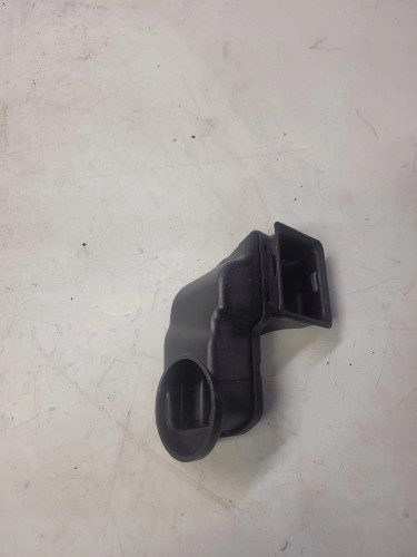 WLOT KIEROWNICA POWIETRZA AUDI A6 C6 4F1819721A