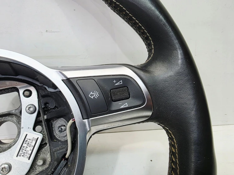 KIEROWNICA SKÓRA MULTI BIAŁA NIĆ ŚCIĘTA AUDI TT TTS 8J 8J0419091K BDB 23/25