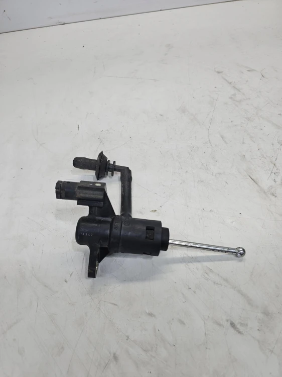POMPKA SPRZĘGŁA AUDI A4 B6 B7 8E1721401AJ