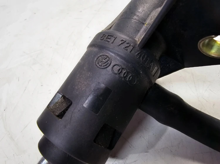 POMPKA SPRZĘGŁA AUDI A4 B6 B7 8E1721401AJ