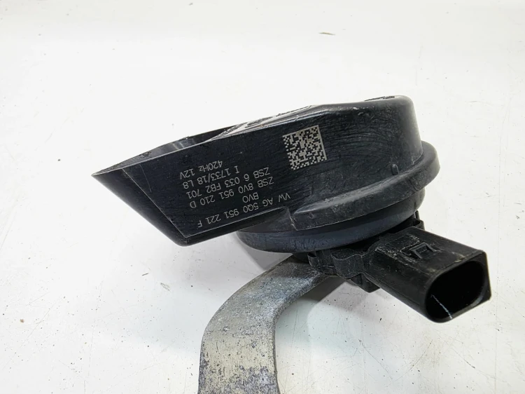 KLAKSON SYGNAŁ LOW PRAWY AUDI A3 8V LIFT 8V0951230D 5Q0951221F