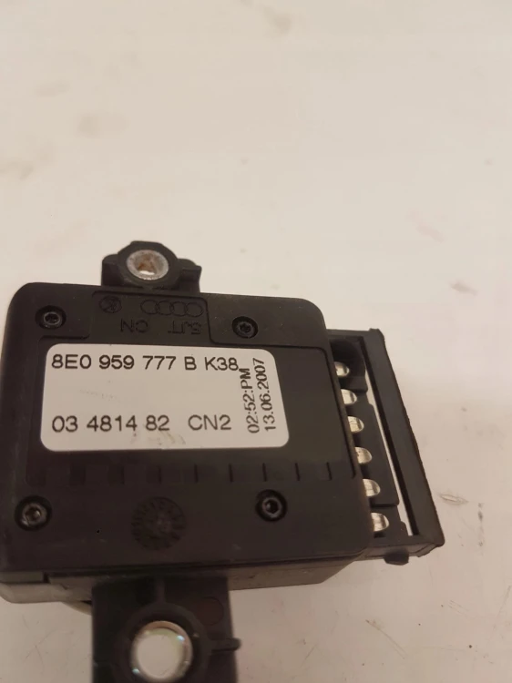 REGULACJA FOTELA AUDI A4 B7 A6 C6 Q7 8E0959777B