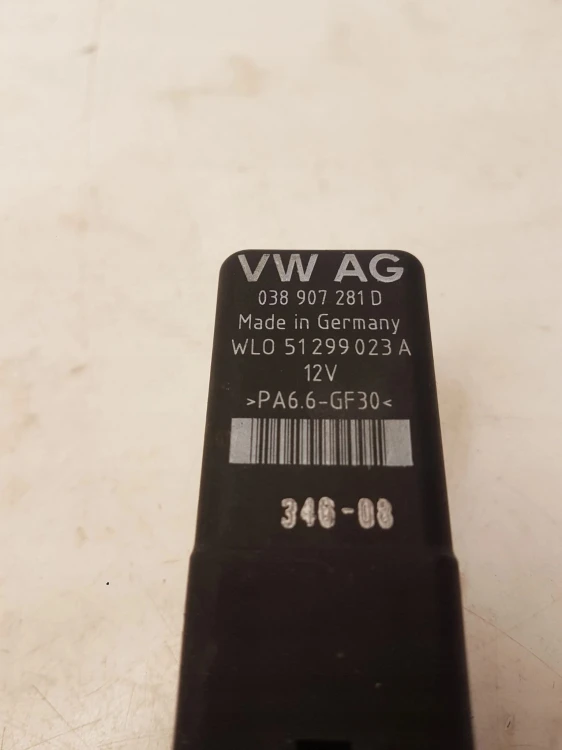 PRZEKAŹNIK ŚWIEC ŻAROWYCH AUDI VW SEAT 038907281D