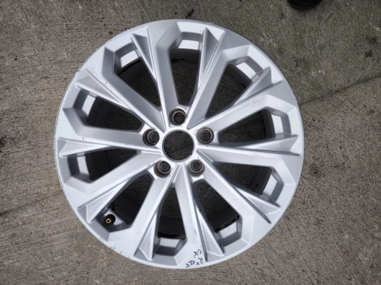 FELGA FELGI KOMPLET AUDI A4 B9 A5 8W ITP 7.5 J R17 ET38 8W0601025L R*12*