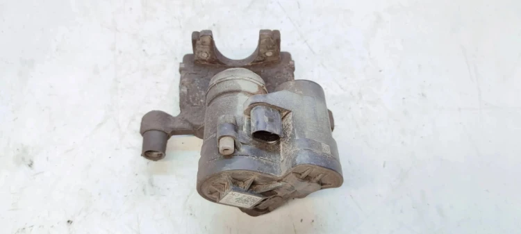 ZACISK HAMULCOWY LEWY TYŁ AUDI A3 8V VW SEAT SKODA 5Q0615405CK