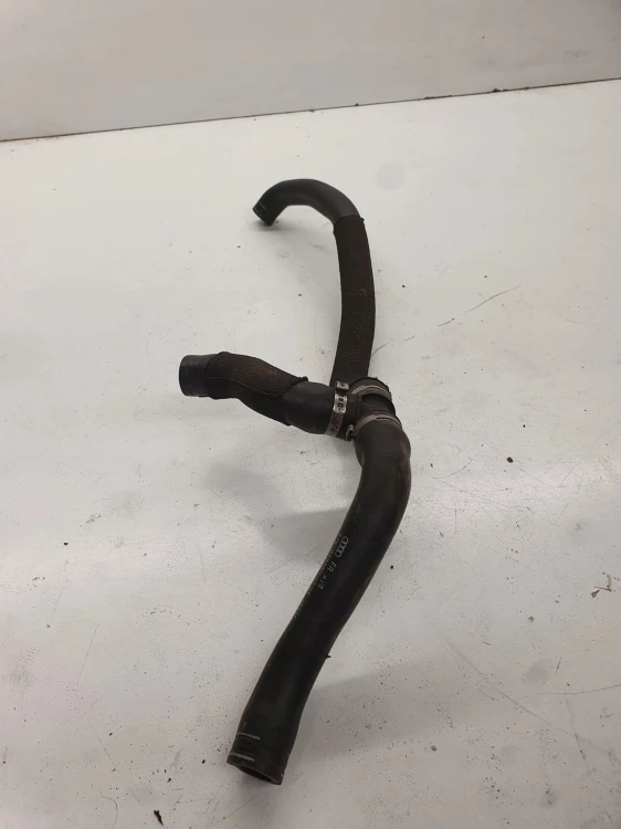 RURA WĄŻ WODY AUDI A4 A6 4.2 BAT 079103290D