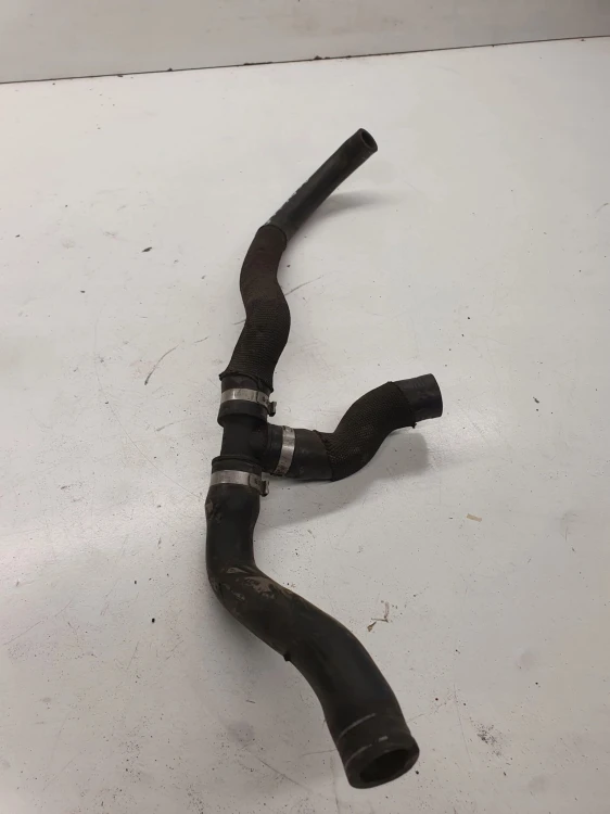 RURA WĄŻ WODY AUDI A4 A6 4.2 BAT 079103290D