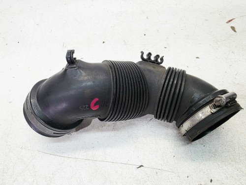 RURA SSĄCA POWIETRZA AUDI A3 8V VOLKSWAGEN SEAT SKODA 1.6 TDI 5Q0129635C