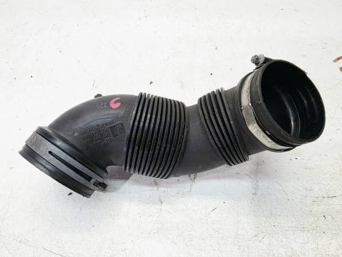 RURA SSĄCA POWIETRZA AUDI A3 8V VOLKSWAGEN SEAT SKODA 1.6 TDI 5Q0129635C