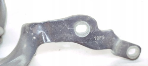 ZAWIAS KLAPY LEWY TYŁ AUDI A3 8P SPORTBACK 8P4827299A