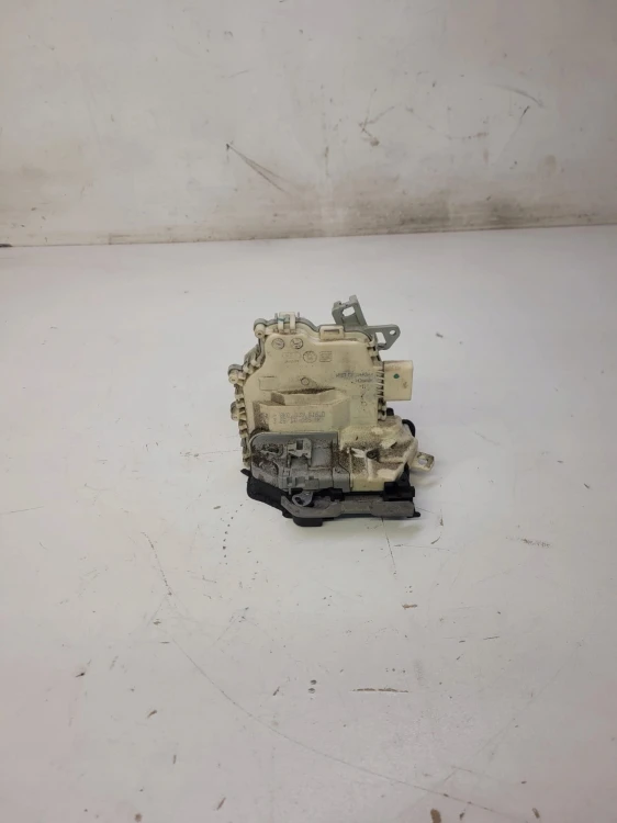ZAMEK DRZWI PRAWY TYŁ AUDI A4 B8 A5 Q5 8K0839016D