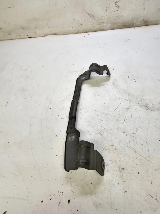 MOCOWANIE BŁOTNIKA PRAWE AUDI A6 C8 4K0821168