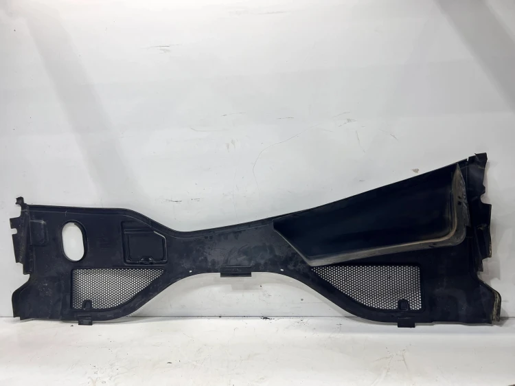 PODSZYBIE PLASTIKOWE AUDI A7 4G8819447D EU