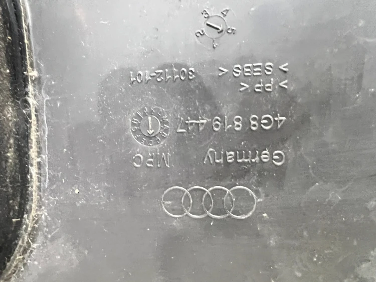 PODSZYBIE PLASTIKOWE AUDI A7 4G8819447D EU