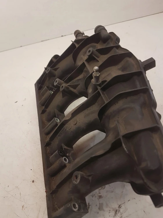 KOLEKTOR SSĄCY VW AUDI A4 A6 2,0 TFSI 06D133185L