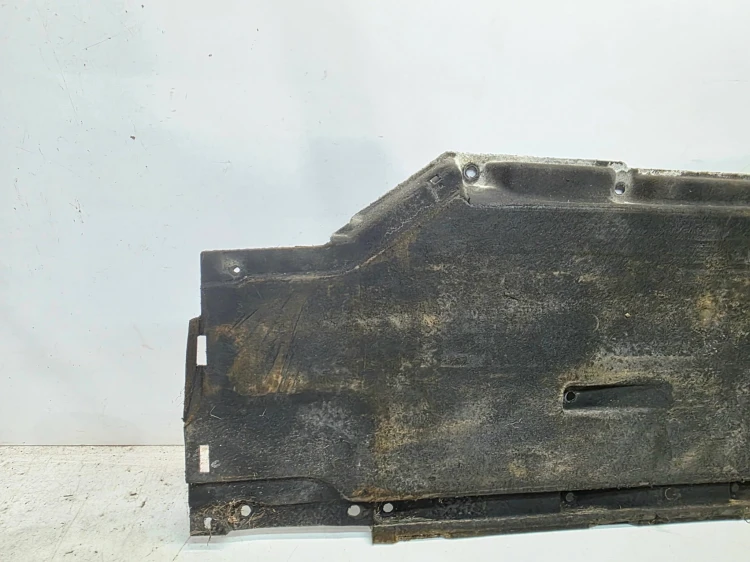 OSŁONA PODŁOGI PŁYTA PRAWA DUŻA AUDI A5 8W SPORTBACK 8W6825208B 1/26