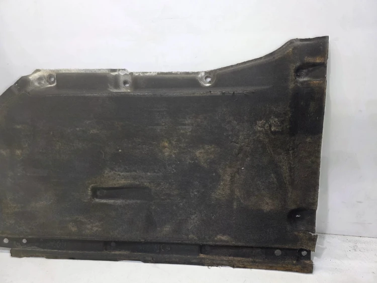 OSŁONA PODŁOGI PŁYTA PRAWA DUŻA AUDI A5 8W SPORTBACK 8W6825208B 1/26