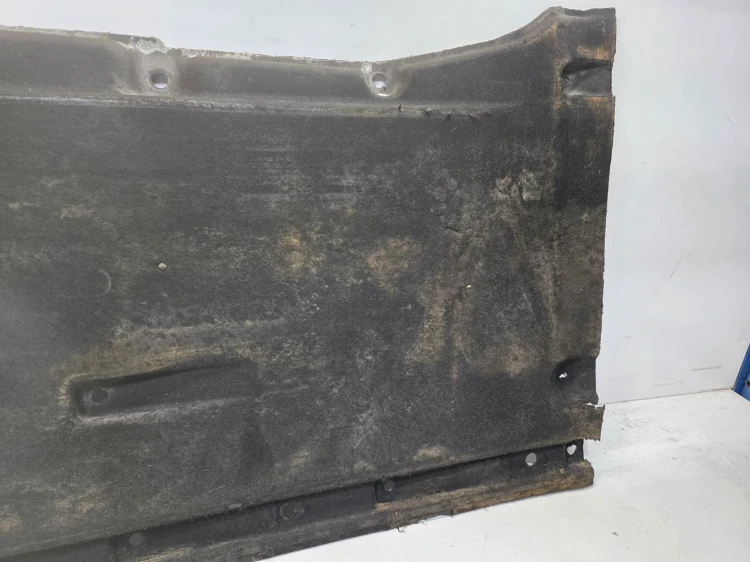 OSŁONA PODŁOGI PŁYTA PRAWA DUŻA AUDI A5 8W SPORTBACK 8W6825208B 1/26
