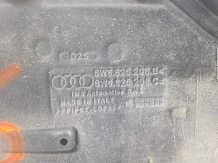 OSŁONA PODŁOGI PŁYTA PRAWA DUŻA AUDI A5 8W SPORTBACK 8W6825208B 1/26