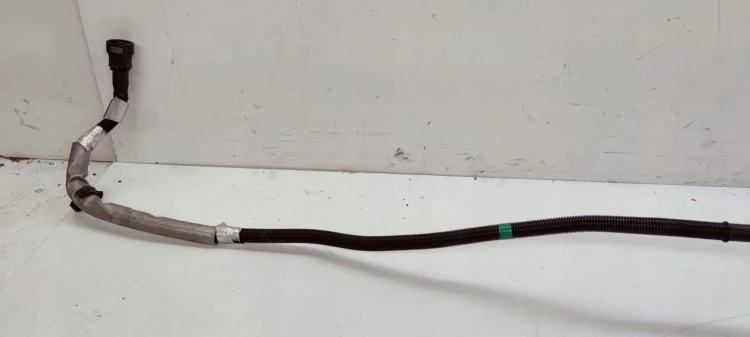 WĄŻ PRZEWÓD WLWEU ADBLUE AUDI A4 A5 8K0131963R