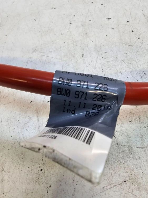 PRZEWÓD KLEMA PLUSOWA AUDI A4 B9 A5 8W 8W0971226
