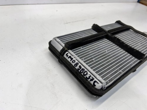 NAGRZEWNICA WYMIENNIK CIEPŁA AUDI Q5 FY 4M0898037C