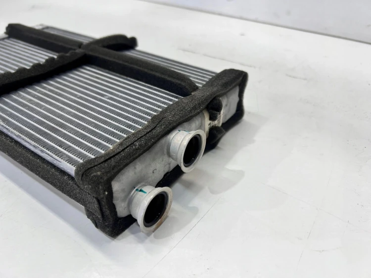 NAGRZEWNICA WYMIENNIK CIEPŁA AUDI Q5 FY 4M0898037C