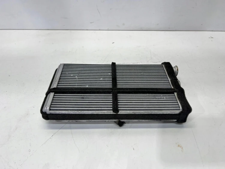 NAGRZEWNICA WYMIENNIK CIEPŁA AUDI Q5 FY 4M0898037C