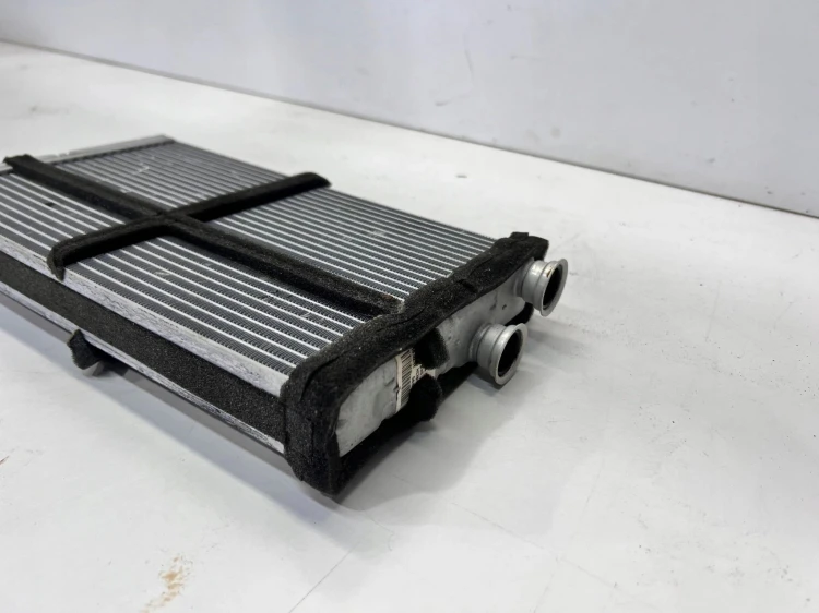 NAGRZEWNICA WYMIENNIK CIEPŁA AUDI Q5 FY 4M0898037C