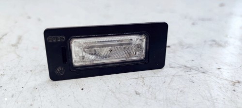 LAMPKA OŚWIETLENIA TABLICY AUDI A4 B8 A5 8T0943021