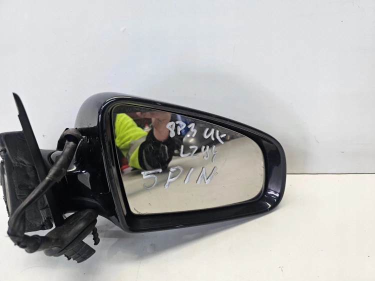 LUSTERKO PRAWE AUDI A3 8P3 LZ9Y 5 PIN UK